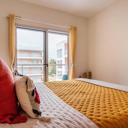 Bright New With Pool In - 5 Min Walk To The By Lisbeyond Appartamento