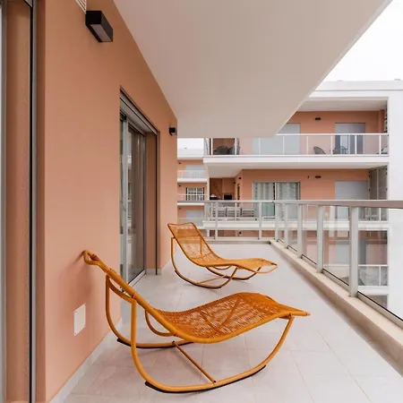 Apartamento Bright New With Pool In - 5 Min Walk To The By Lisbeyond Portimão