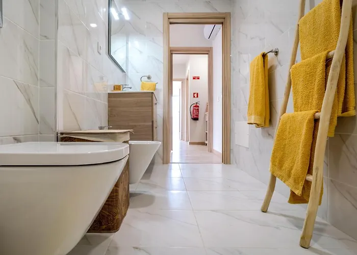 Bright New With Pool In - 5 Min Walk To The By Lisbeyond