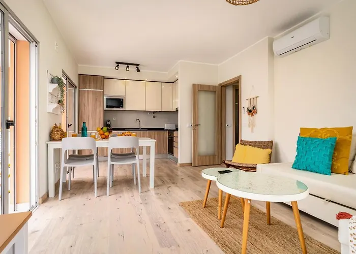 Διαμέρισμα Bright New With Pool In - 5 Min Walk To The By Lisbeyond Portimão